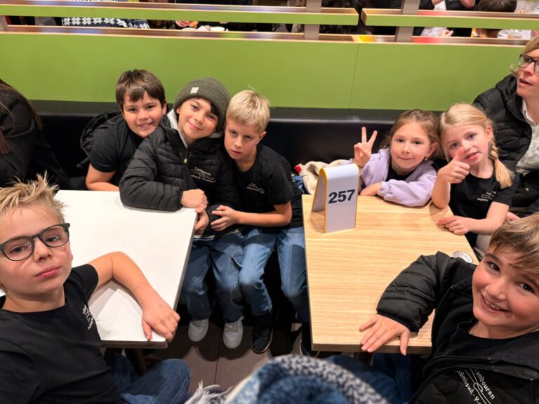 ca365e37-9930-4b49-89dc-98a11a821673